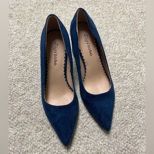 Navy Blue Zigi SoHo Thick High Heel